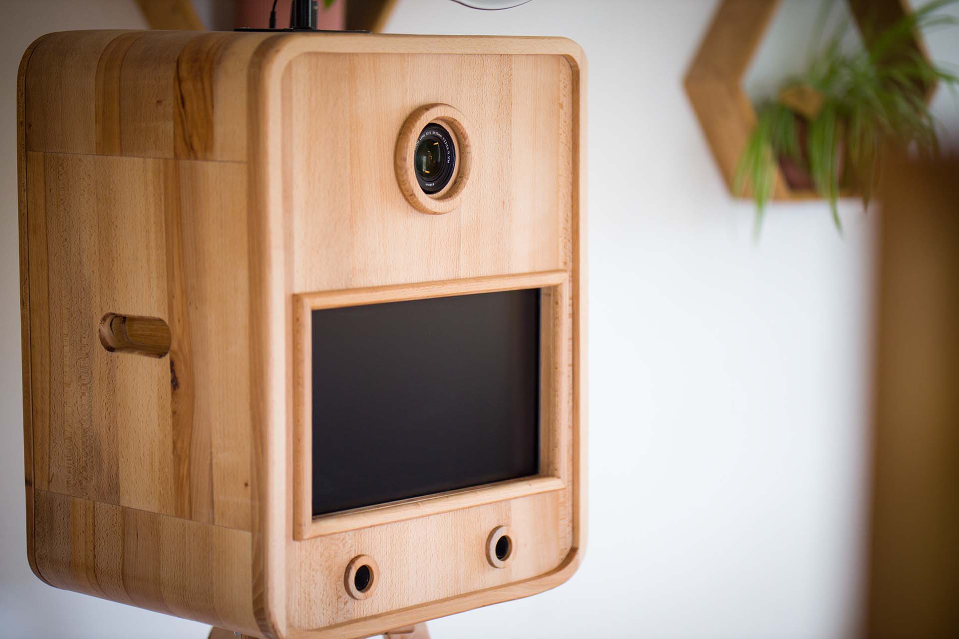 Handgefertigte Vintage Fotobox aus massivem Buchenholz - Unikat im Nordic Style