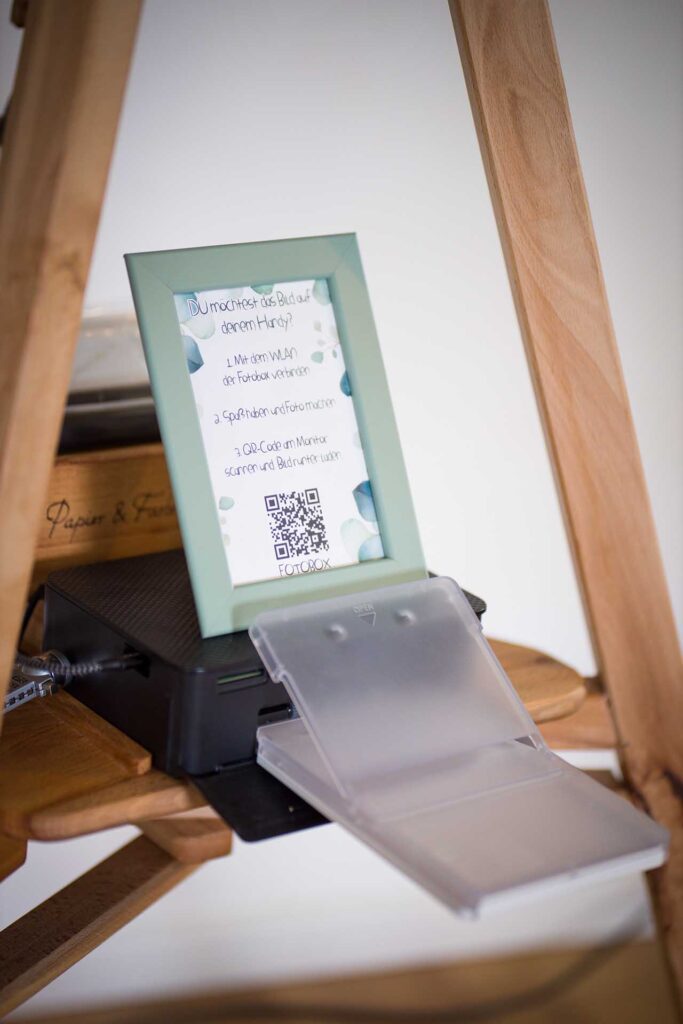 QR Code Karte Holz Fotobox Vintage Stil